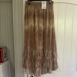 ‼️LAST CHANCE‼️ NWT Maxi Ruffled Skirt